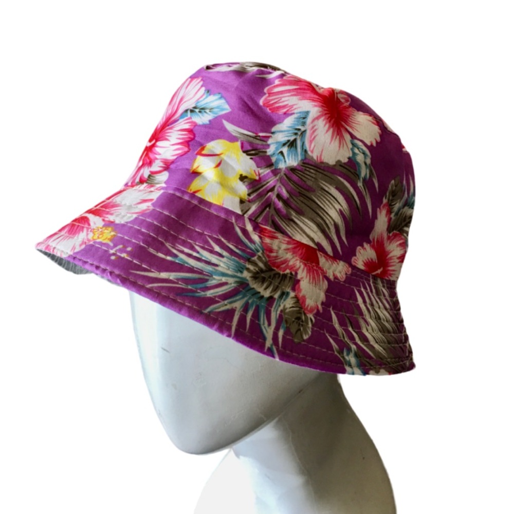 NWT Floral Reversible Bucket Hat. One Size